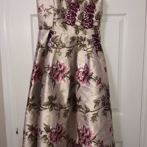 Formal Dress - Picture 3 of 3